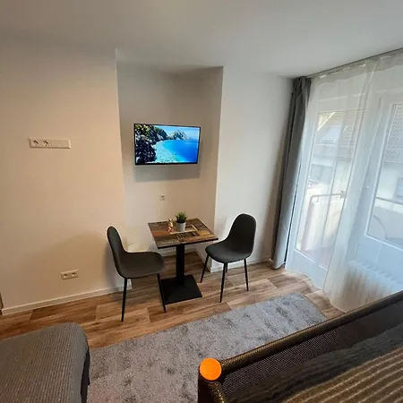 Hub 13 - Mit Balkon * Karlsruhe