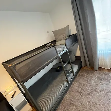 Hub 13 - Mit Balkon *